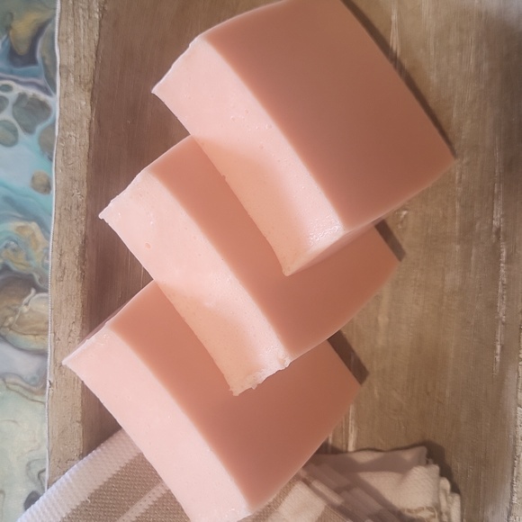 Hand Crafted SWEET ORANGE CHILI PEPPER GOATS MILK SOAP Handmade Natural Soap - Picture 8 of 10